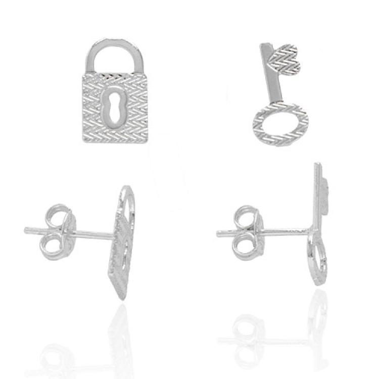Foto 1 do Produto Brinco folheado a prata em forma de chave e cadeado