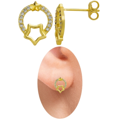 Brinco folheado a ouro em forma de arco e estrela cravejado com micro zircônias