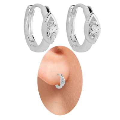 Brinco de argola folheado a prata com navete zircônia