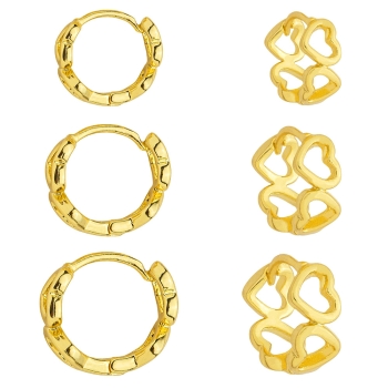 Kit com 3 pares de brinco de argola folheados a ouro com detalhes em forma de coração