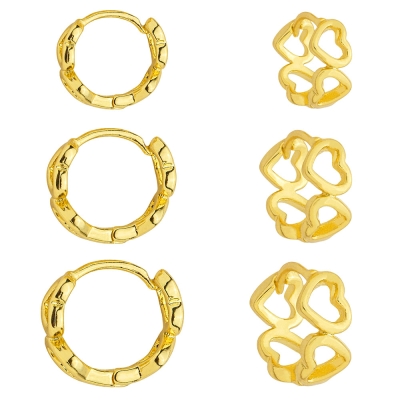 Kit com 3 pares de brinco de argola folheados a ouro com detalhes em forma de coração