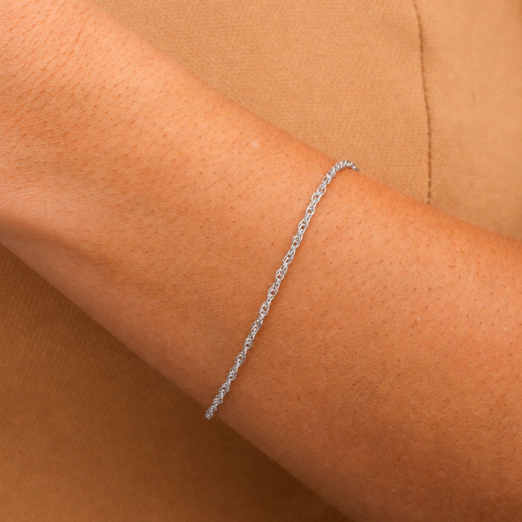 Foto 2 do Produto Pulseira folheada a prata com malha meia corda